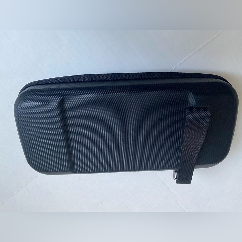 Spigen Rugged Carrying Case – Black Hard Shell Travel Case | Excellent Condition - Picture 7 of 7